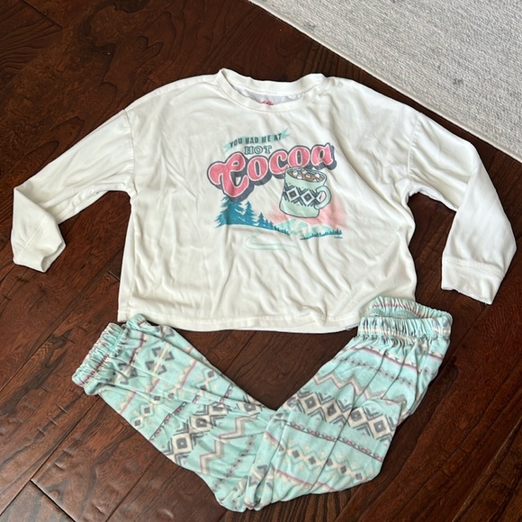 Justice small pajamas set - Picture 2 of 3